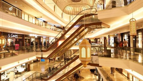 High Streets Thrive in India Despite Mall Boom: Knight Frank Report